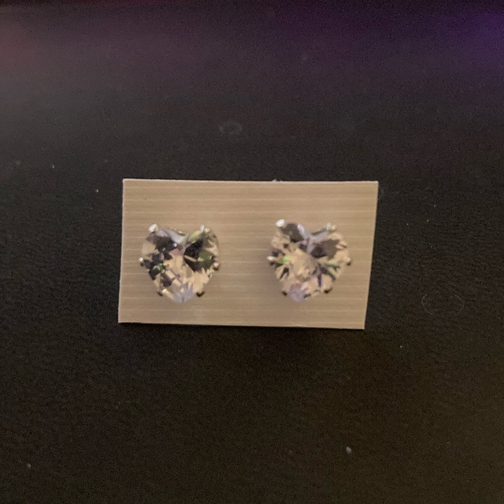 *BOGO Free* Heart Studs